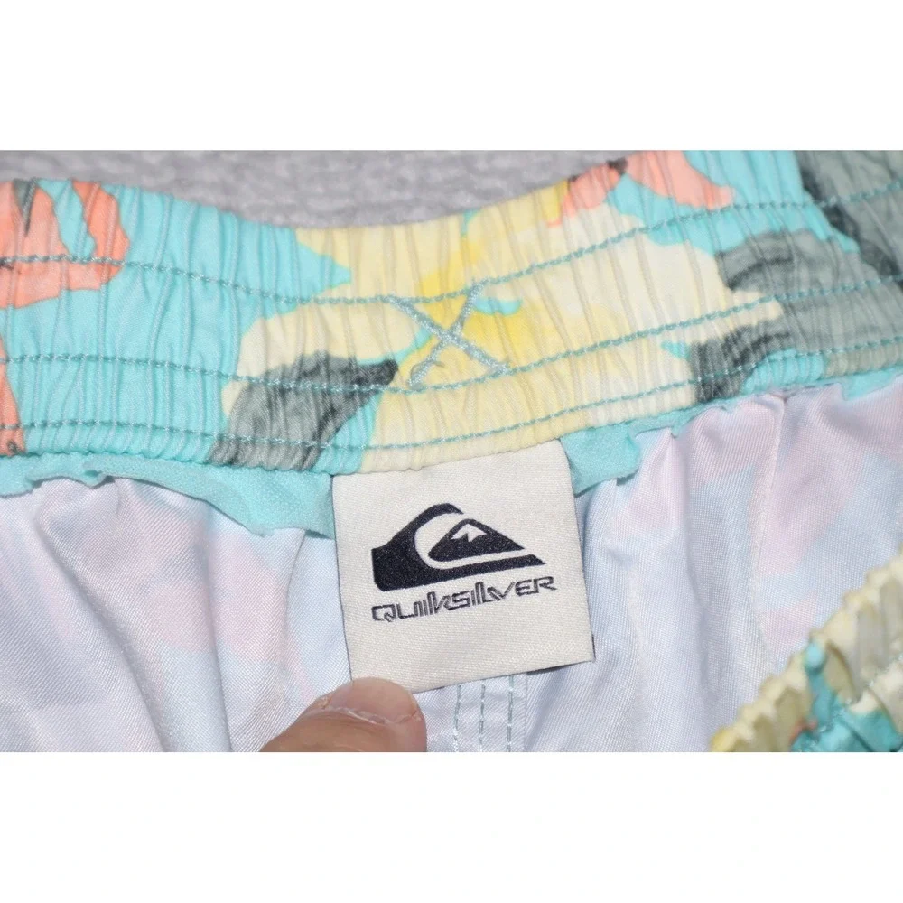 Quiksilver Swim Trunks Mens XL Blue Floral Board Shorts Drawstring 7